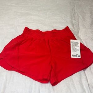 BNWT Lululemon track that MR short 5” lined